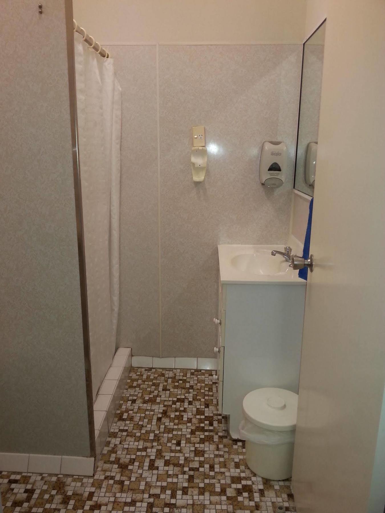 Golden Fountain Motel ロックハンプトン エクステリア 写真